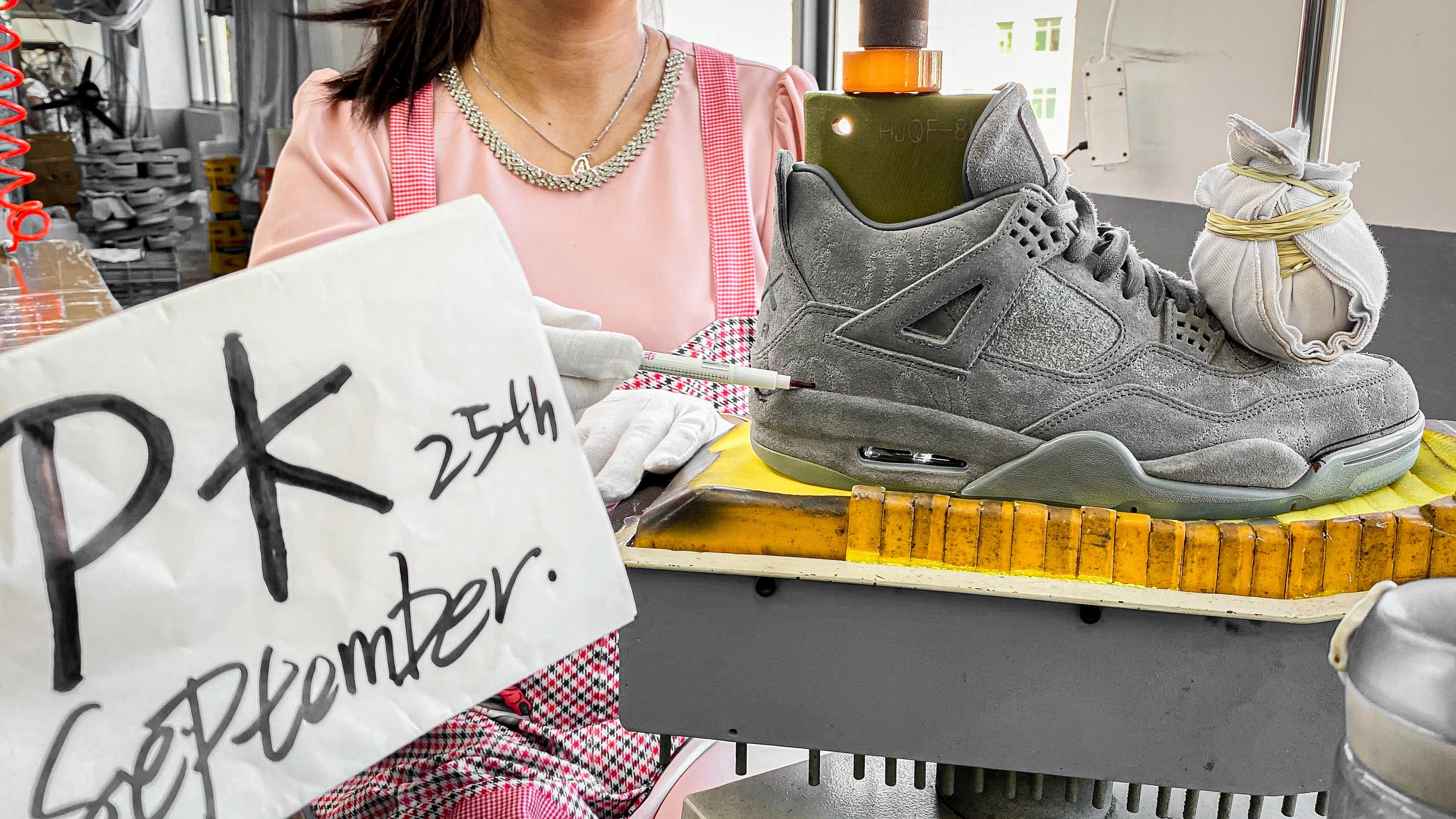 PK GOD Jordan 4 Retro Kaws RETAIL MATERIALS READY TO SHIP